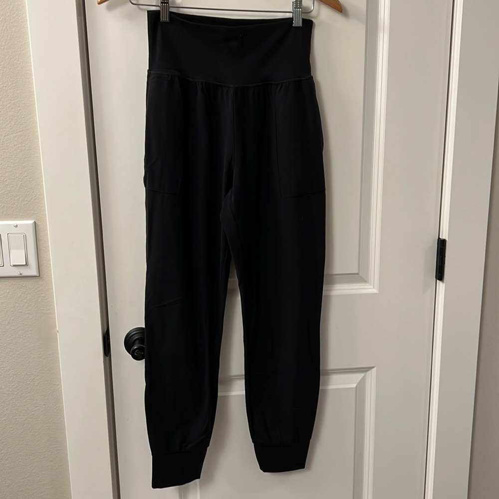 Athleta cruise jogger. Size small.